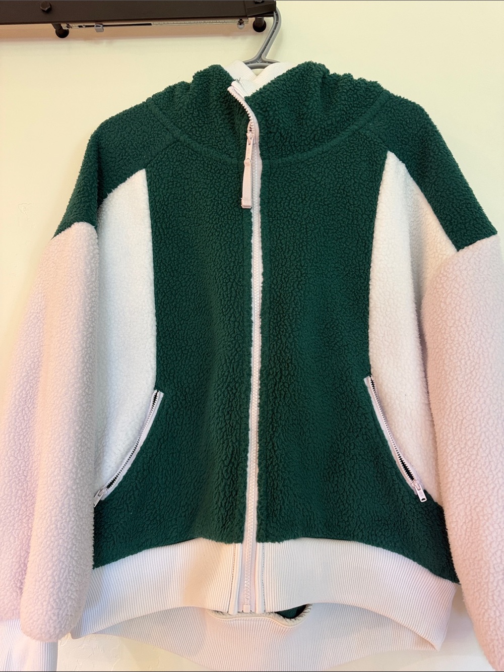 Fp movement jacket Cozy Colorblock Sherpa Zip Hoodie - Forest Green & Light Pink